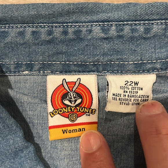 Vintage Looney Tunes Denim Button Down - Picture 4 of 5